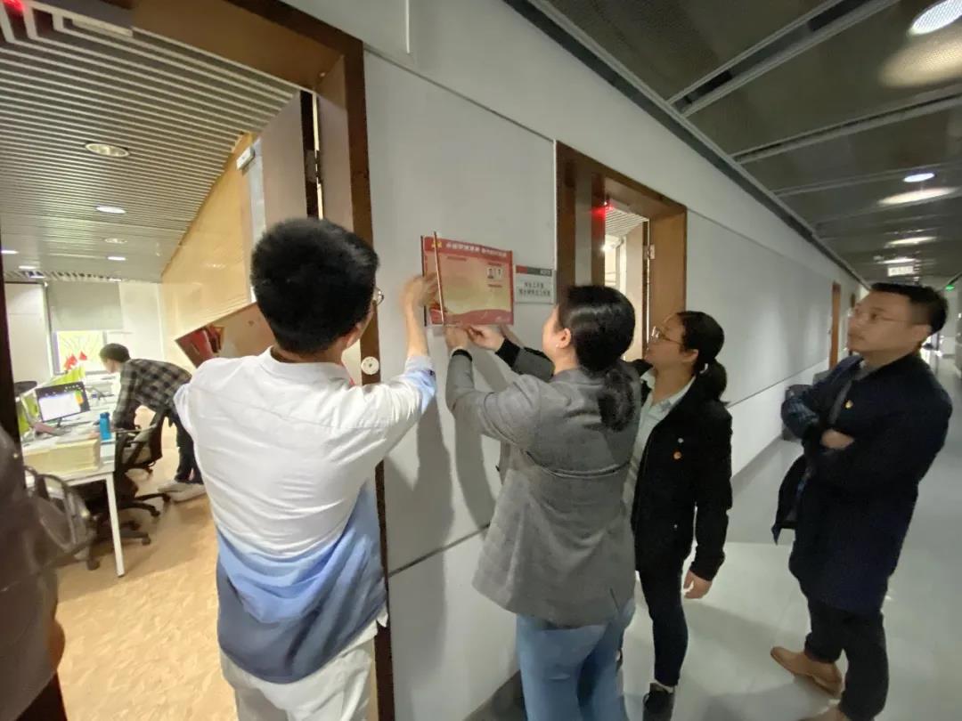黄色韩漫