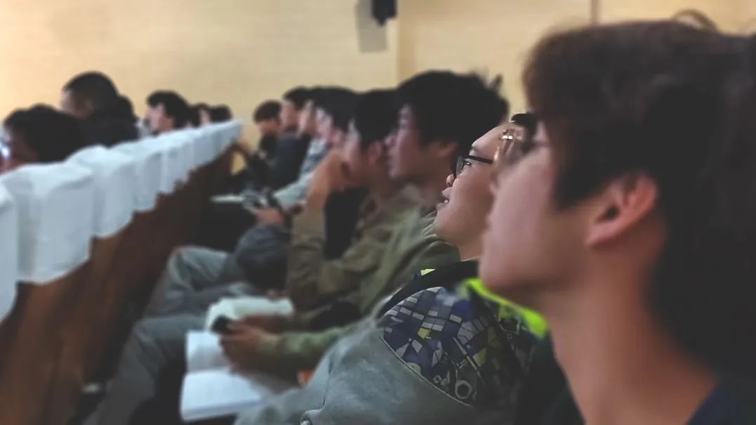 黄色韩漫